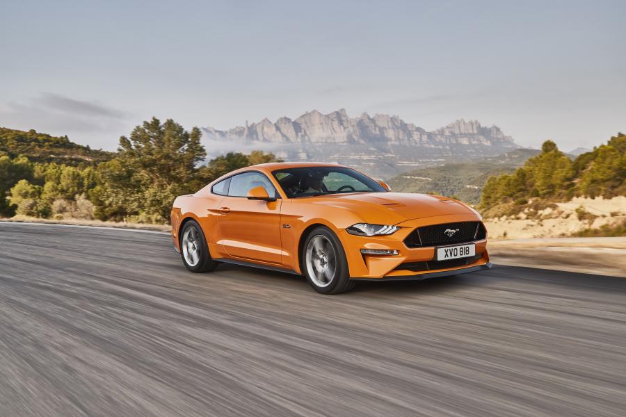  Ford Mustang GT Fastback 2017 года  (EU) (фото 2 из 42)